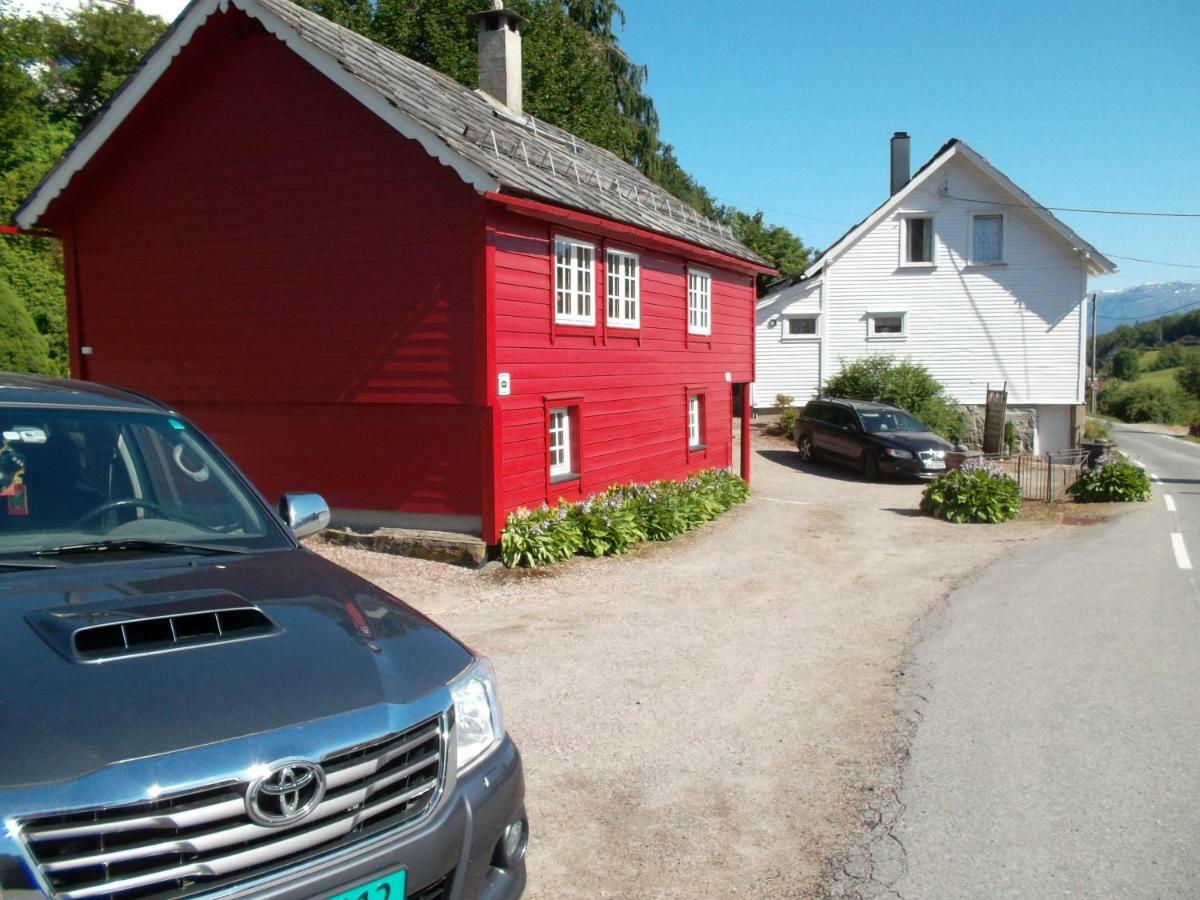 Mo Gardsferie-Pers Frukthage Villa Øystese Eksteriør bilde